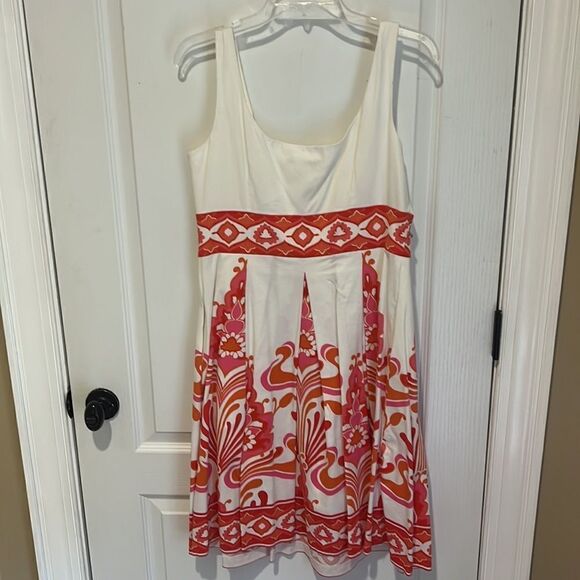 Maggy London Fit and Flare Cream Dress with Pink and Orange embellishments - Picture 4 of 8